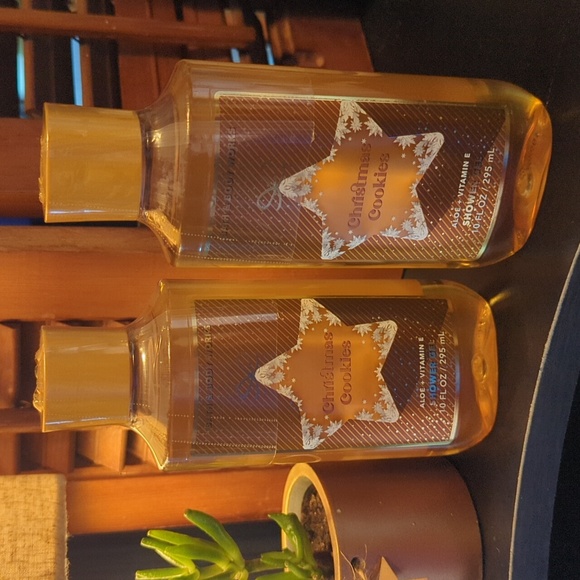 Bath & Body Works Christmas Cookies Shower Gel Body wash 10 oz lot of 2 NEW NIP - Picture 5 of 6